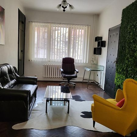 Top Center Cozy And Spacious Apartment Sofia Exteriör bild