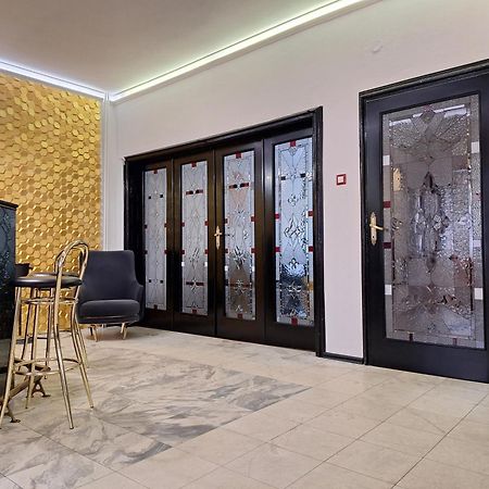 Top Center Cozy And Spacious Apartment Sofia Exteriör bild