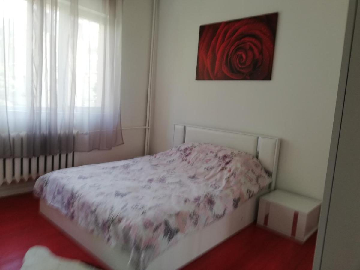 Top Center Cozy And Spacious Apartment Sofia Exteriör bild
