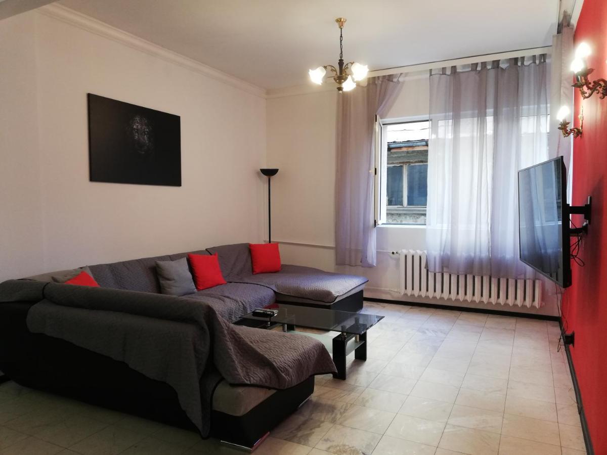 Top Center Cozy And Spacious Apartment Sofia Exteriör bild