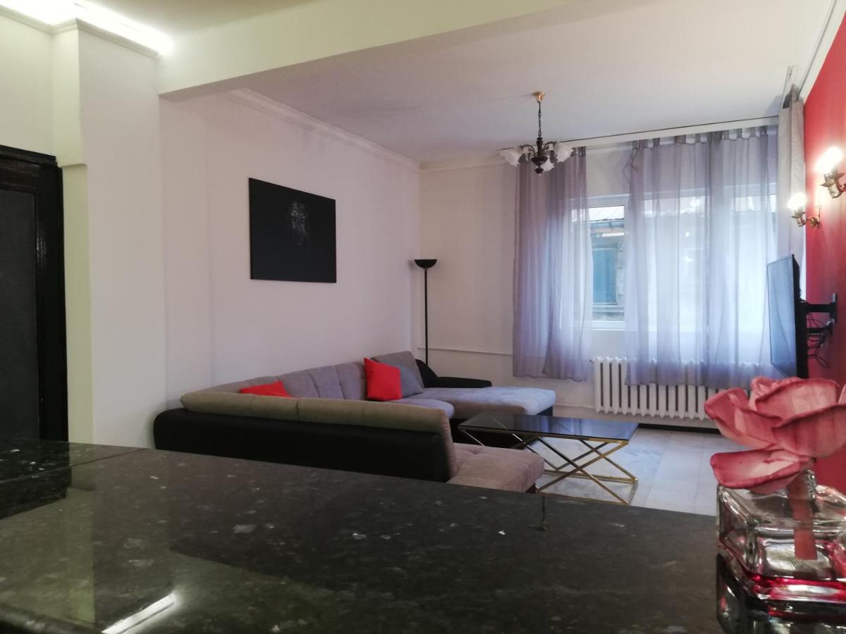 Top Center Cozy And Spacious Apartment Sofia Exteriör bild