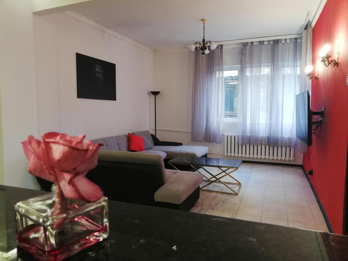 Top Center Cozy And Spacious Apartment Sofia Exteriör bild